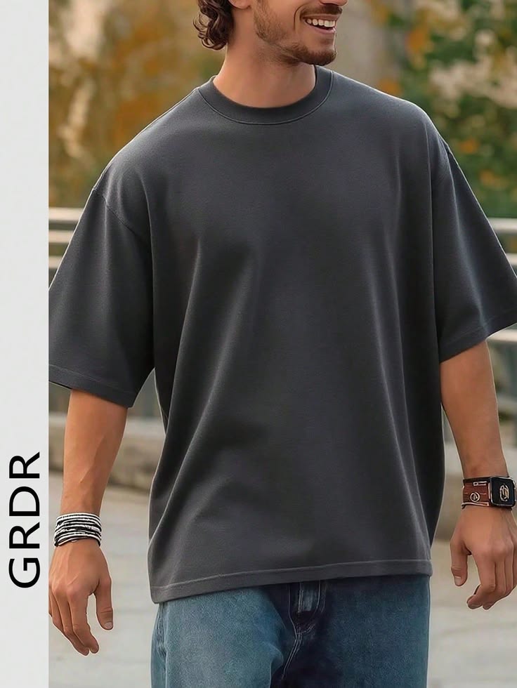 Oversized Everyday T-Shirt — Outfit Builder